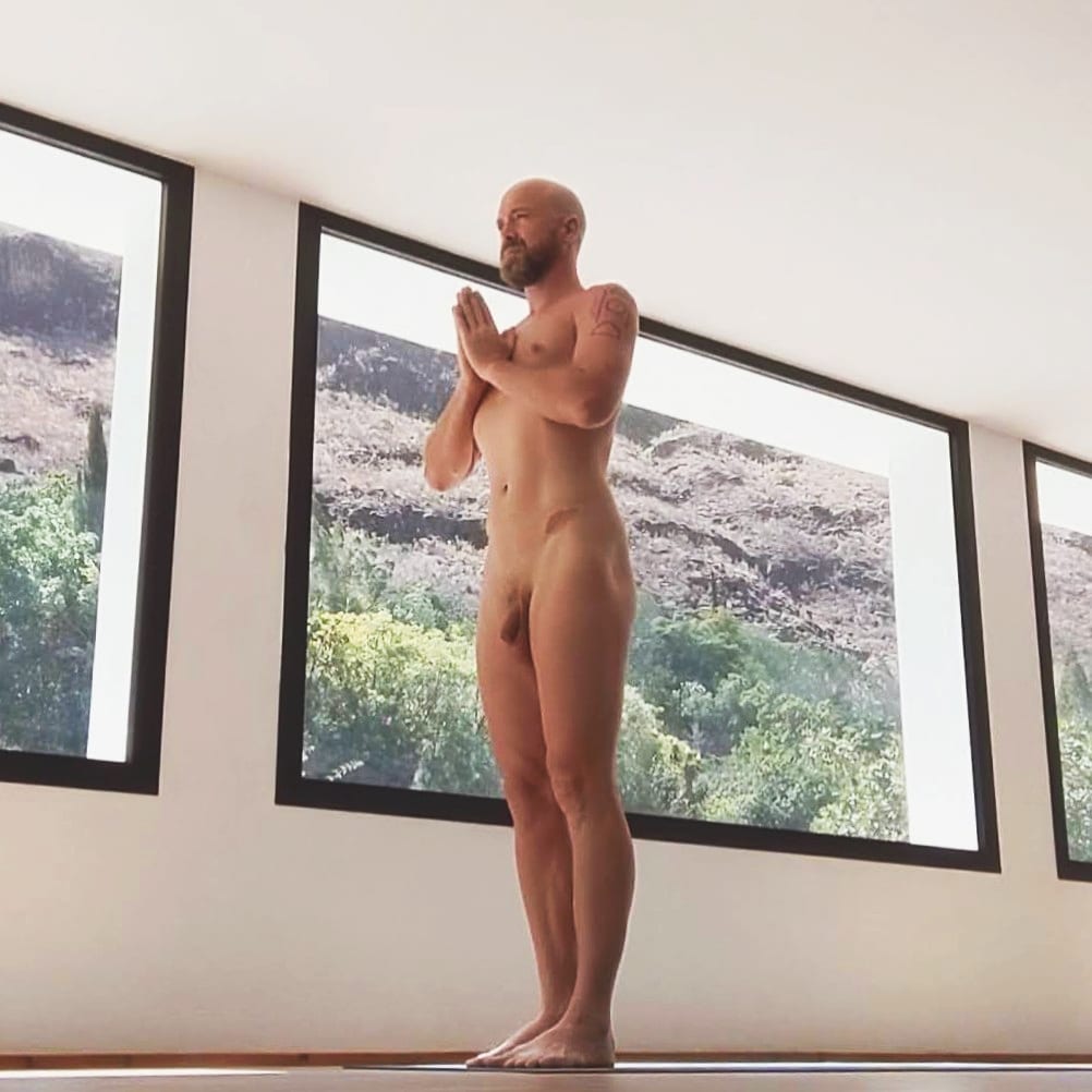 the bearded naked yogi