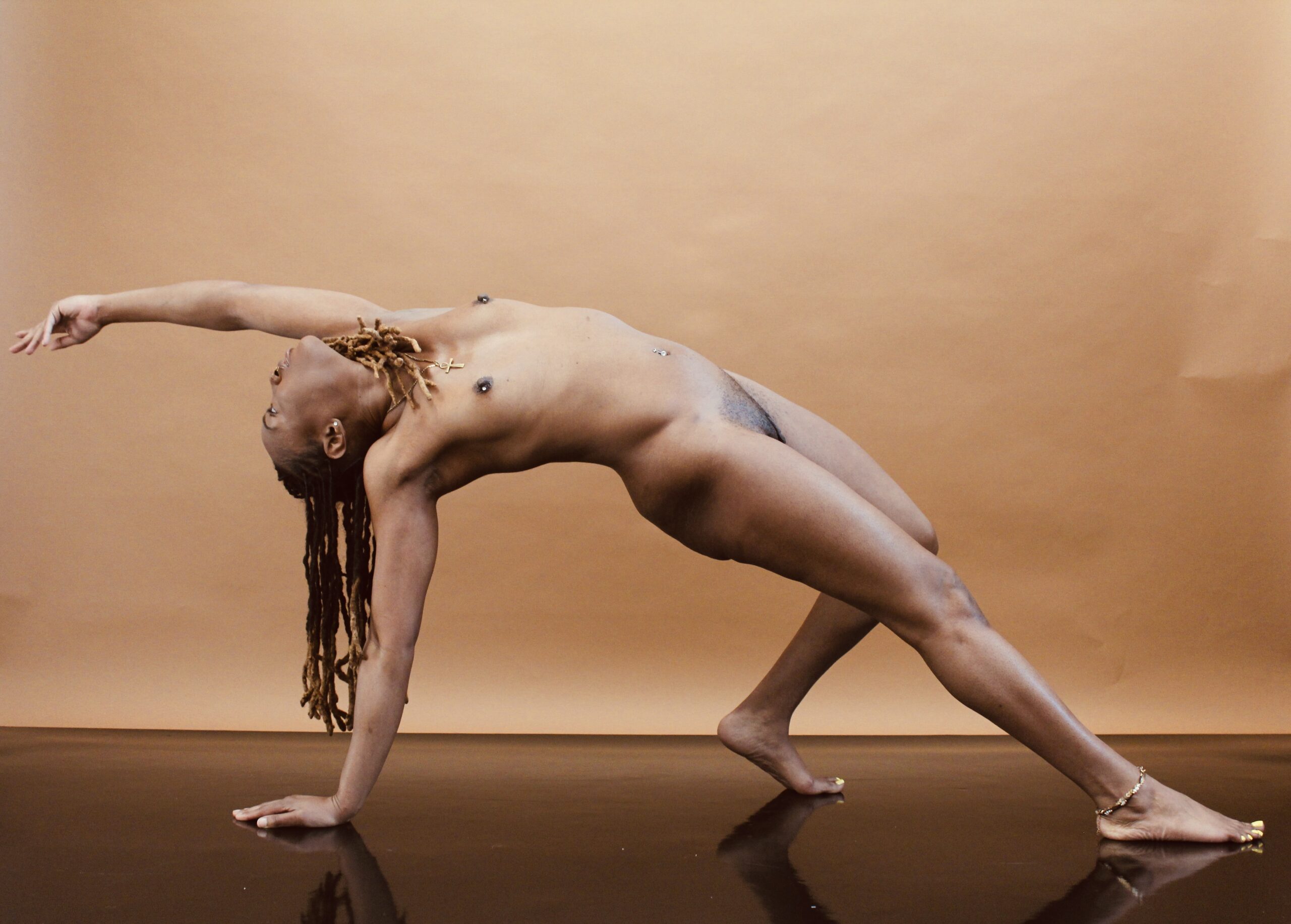 Bare skin yoga alanna